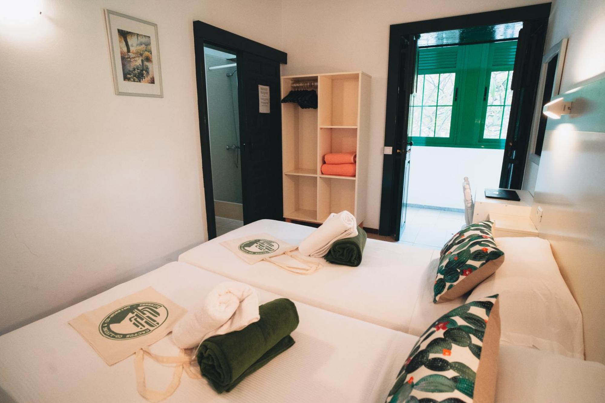Cactus Hostel San Sebastian De La Gomera Ngoại thất bức ảnh