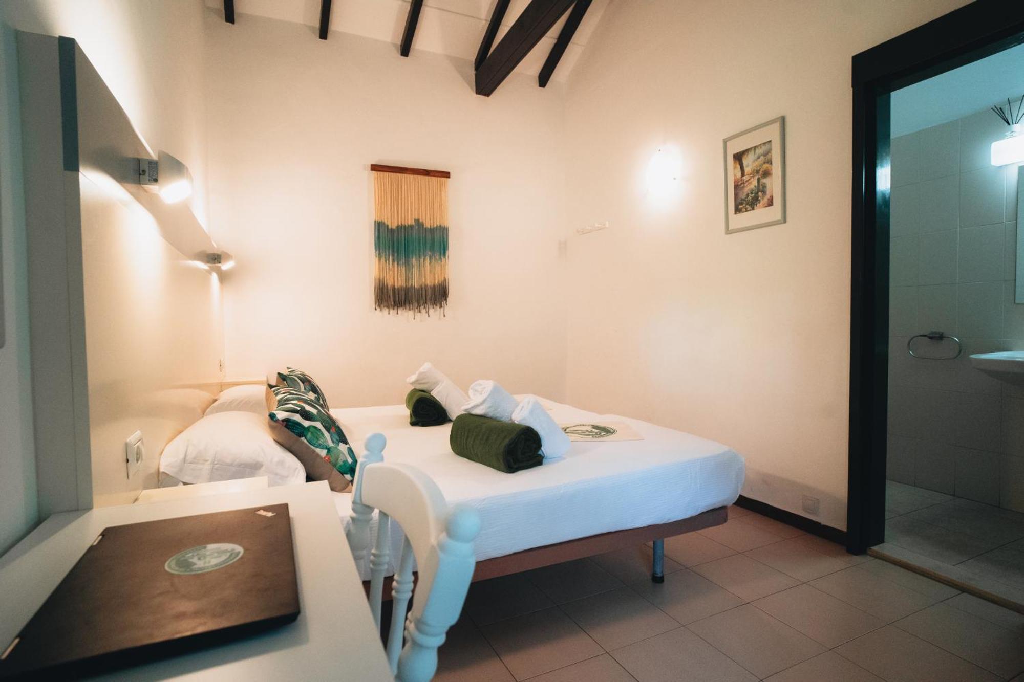 Cactus Hostel San Sebastian De La Gomera Ngoại thất bức ảnh